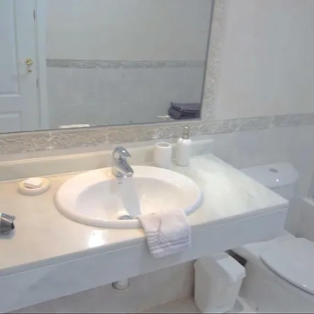 Marbella - Luxury & Spacious Next To Marriott Playa Andaluza - Private Heated Jacuzzi Ferienhaus